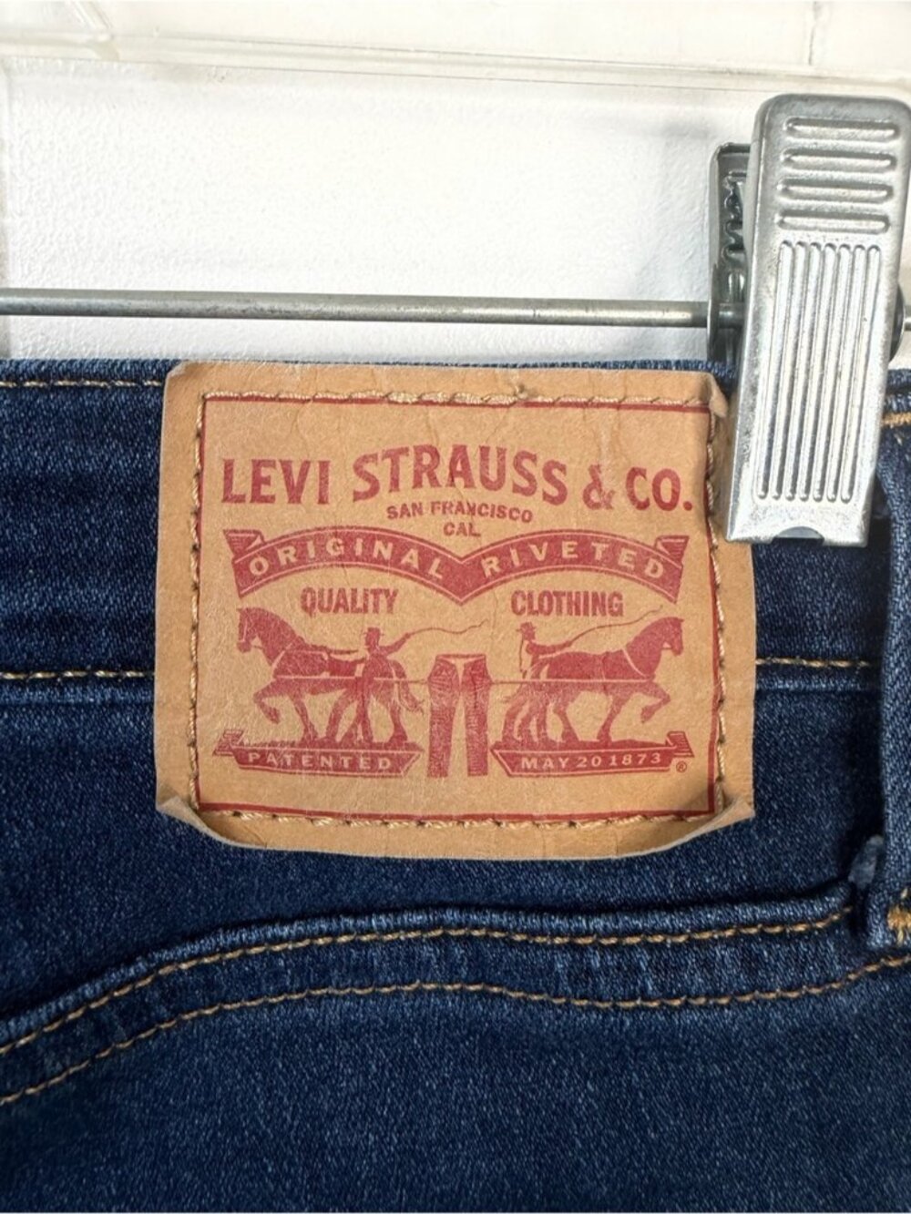 Levis 721 High Waisted Rise Skinny Jeans Stretchy Dark Wash Blue Denim size 26 - Picture 8 of 13